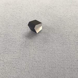 Prism 4.00 x 4.00 90° PENTA (331-010-090)
