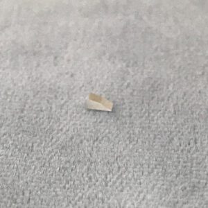 Prism 1.60 x 1.30 70° (with chamfer)